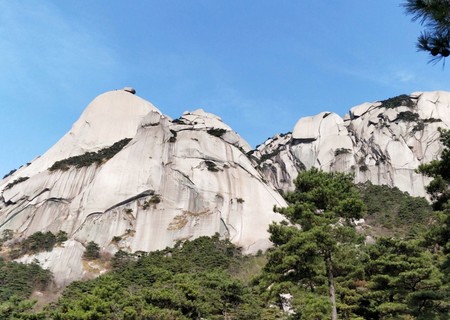 登高峰，览天下——深紫科技团建天柱山