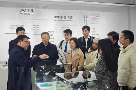 Sun Wen, President of Hubei Laser Industry Association, and his delegation visited Youweixin for inspection and research
